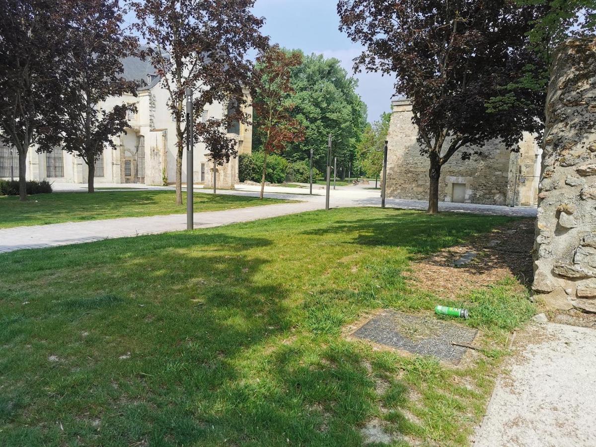 Elegance & Confort - Appart Pres Caves Au Coeur De Reims Exterior photo